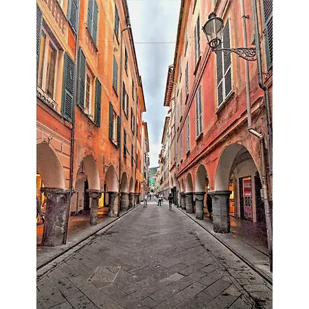 Petit Dejeuner Bed & Breakfast 3*