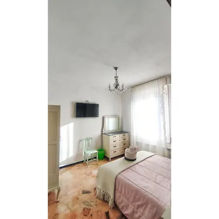 Petit Dejeuner Bed & Breakfast