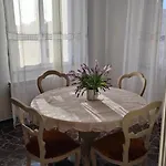 Petit Dejeuner Bed & Breakfast