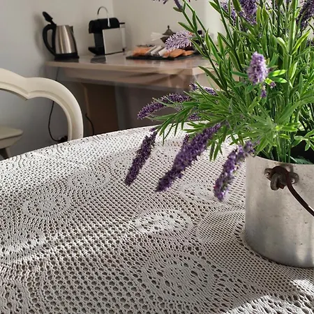 Petit Dejeuner Bed & Breakfast 3*