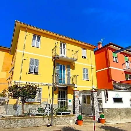Petit Déjeuner Bed & Breakfast Chiavari