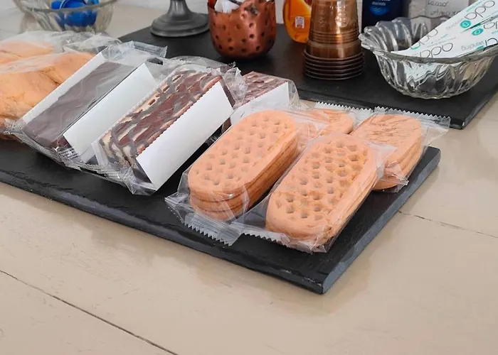 Petit Dejeuner Bed & Breakfast 3*