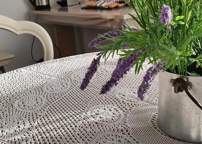 Petit Dejeuner Bed and Breakfast 3*