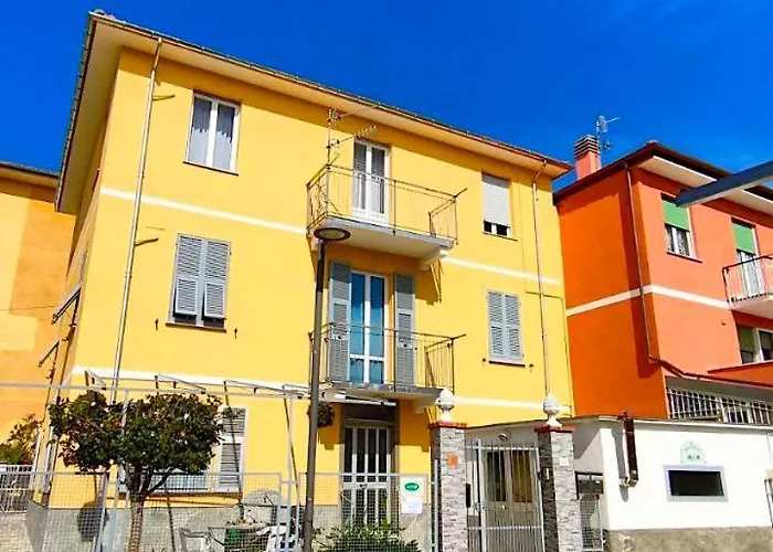 Petit Dejeuner Bed & Breakfast 3*